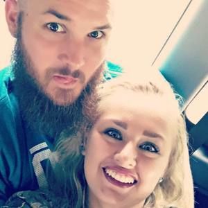 Meet your Posher, Monique